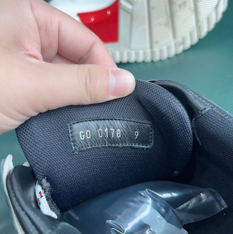 Louis Vuitton Zig Zag Sneakers in Black and White 0079