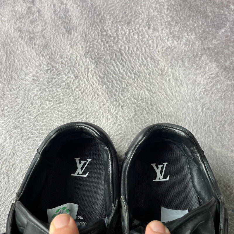 Louis Vuitton Run Away Low Top Sneakers 0079