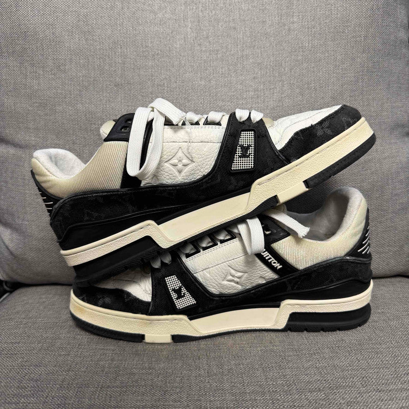 Louis Vuitton Trainer Panda Low Sneakers 0079