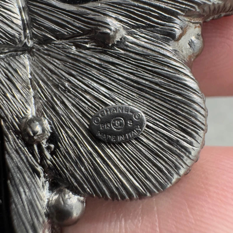 Chanel Black Silver Brooch-zp