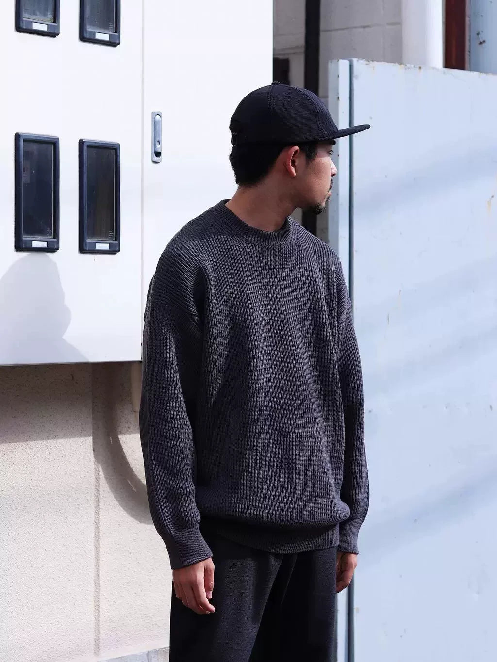 n.hoolywood crewneck knit sweater in black