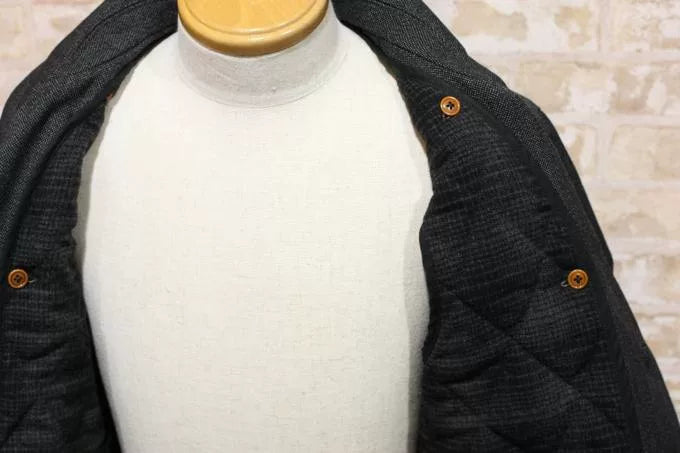 luxurious wool double-breasted coat with removable lining