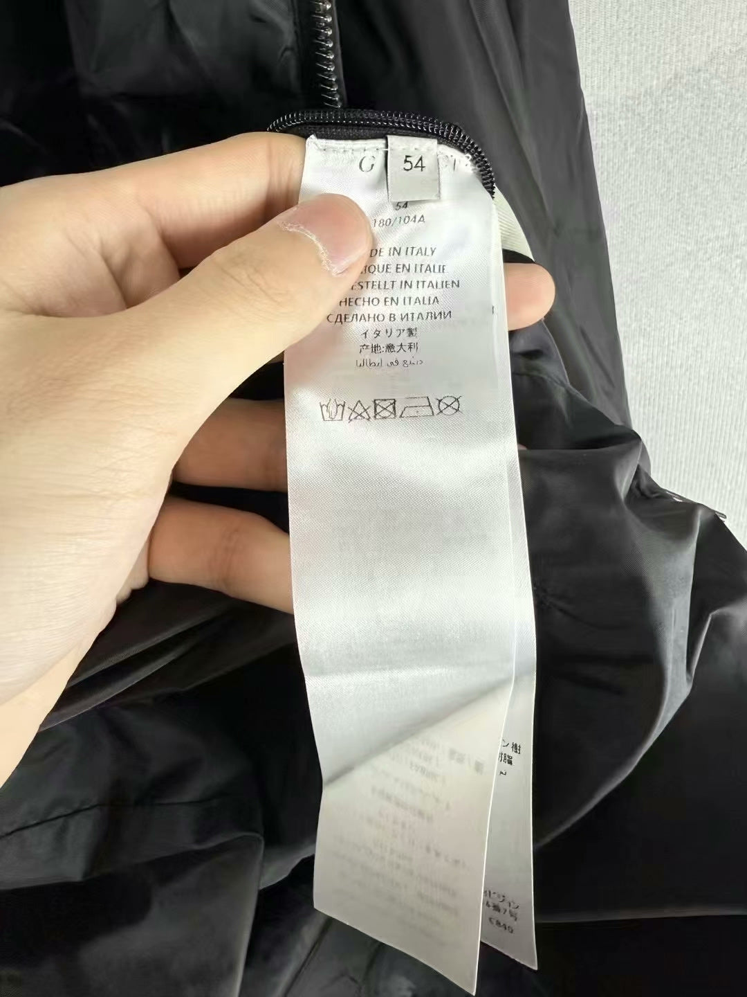 gucci black vintage hooded jacket size 54