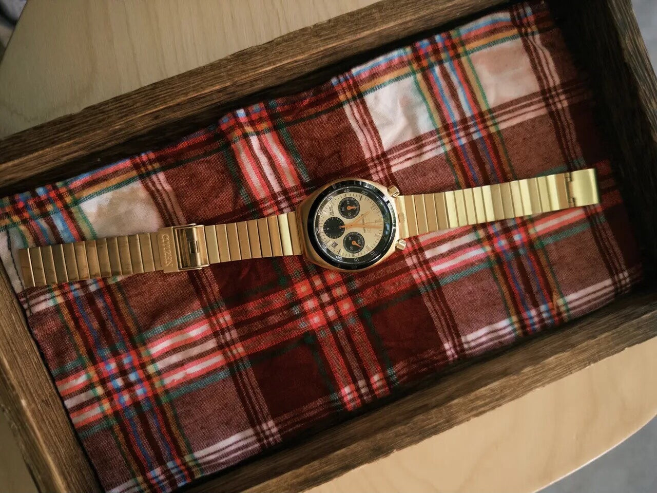 citizen x beams gold watch