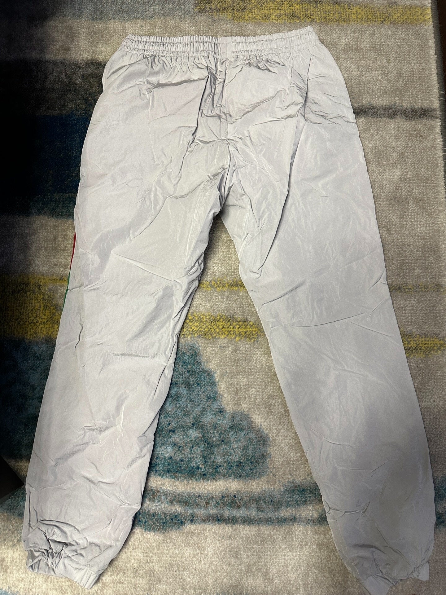 gucci sporty pants with green and red stripes