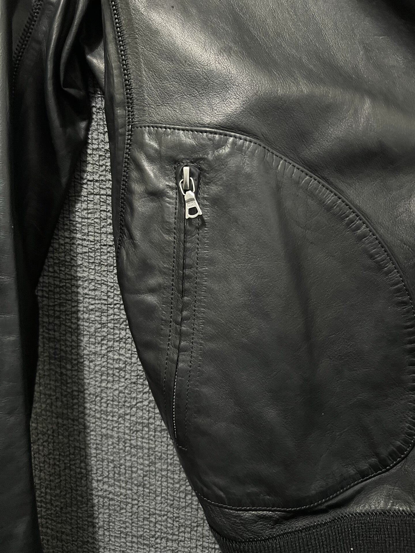 isaac sellam bomber leather jacket in black