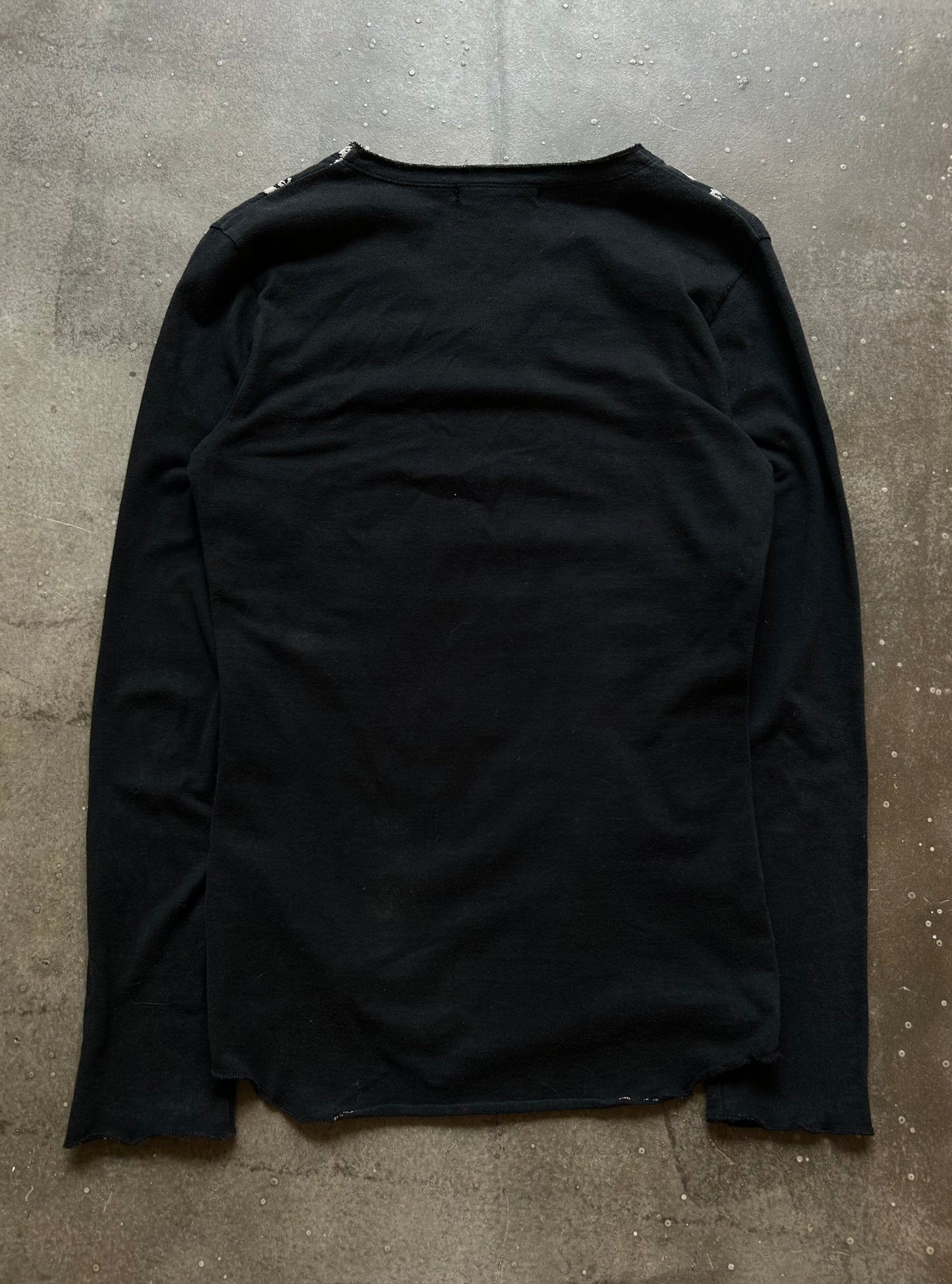 black long sleeve graphic top