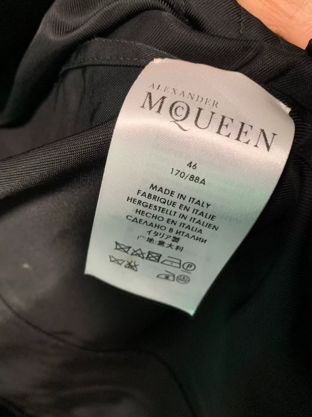 alexander mcqueen lightweight coat in black size 46