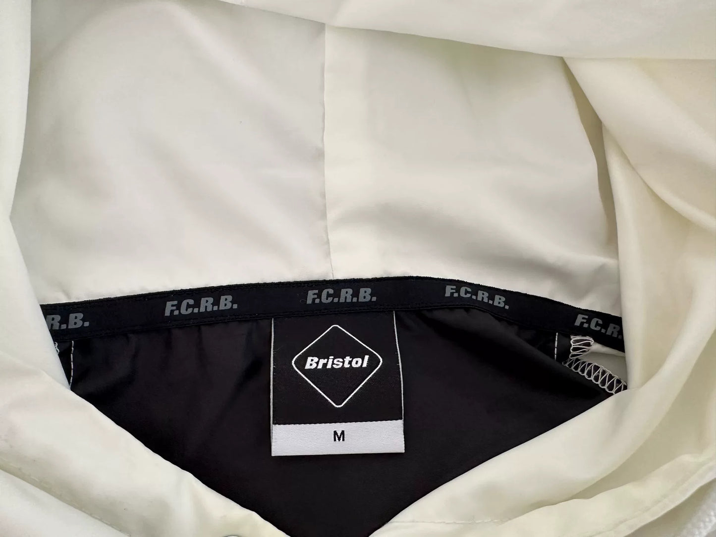 fc.r.b. back stripe anorak jacket