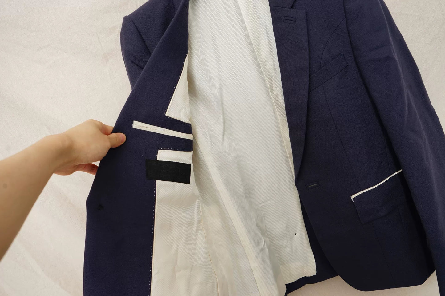Number Nine White Button Slim Suit