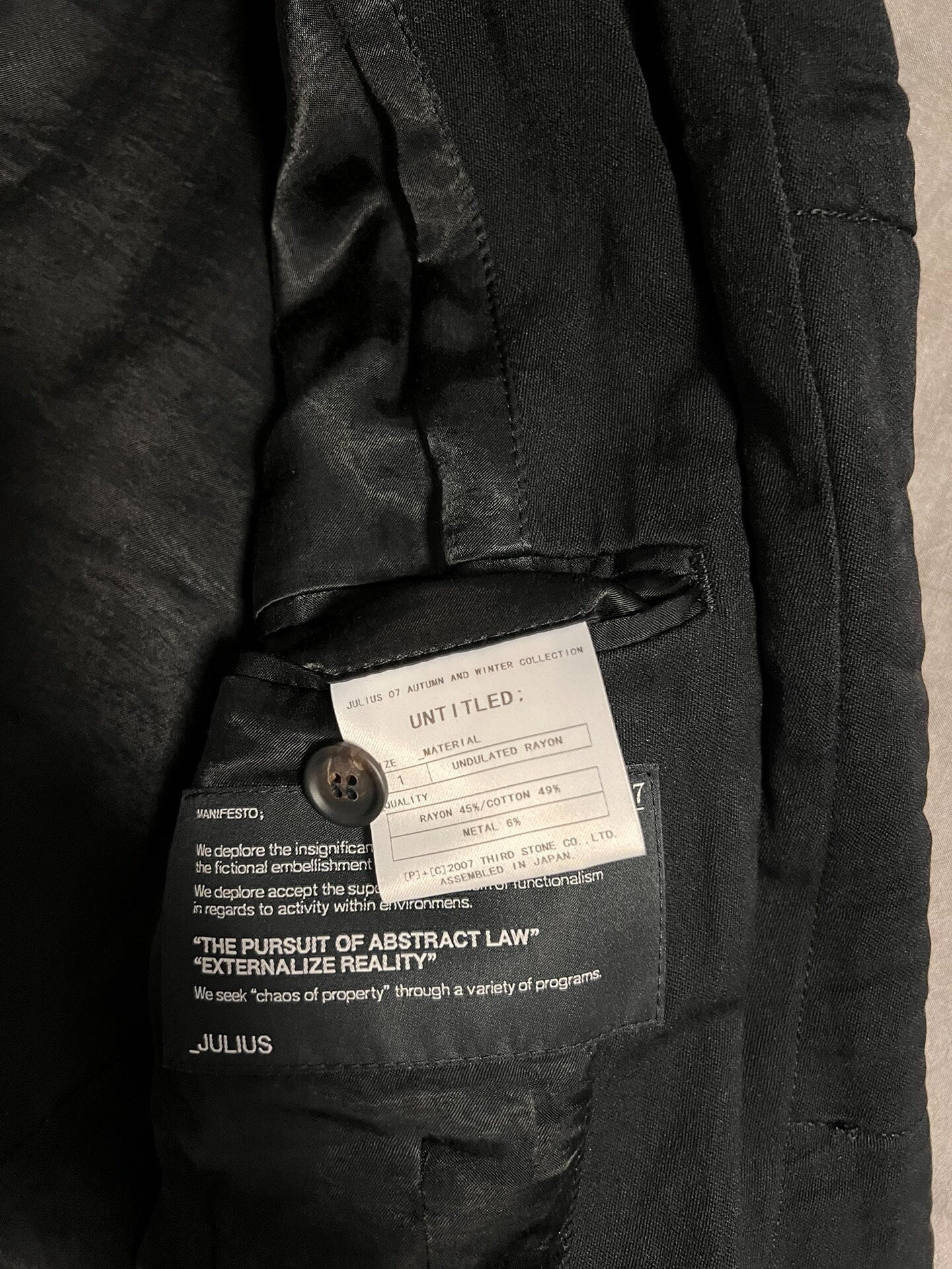 Casual Pleated Suit Jacket by Julius 7