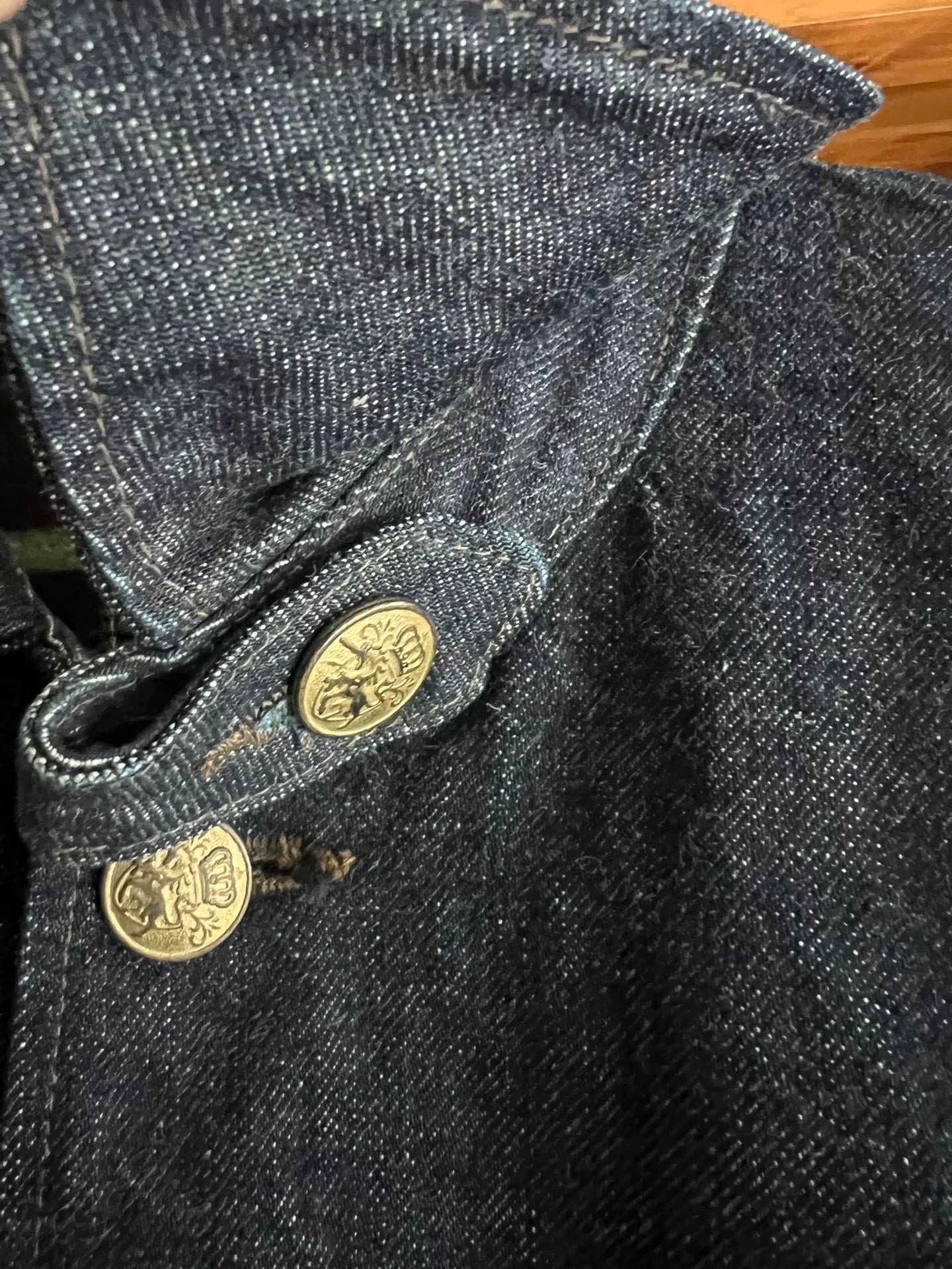 sturdy denim jacket with blanket lining