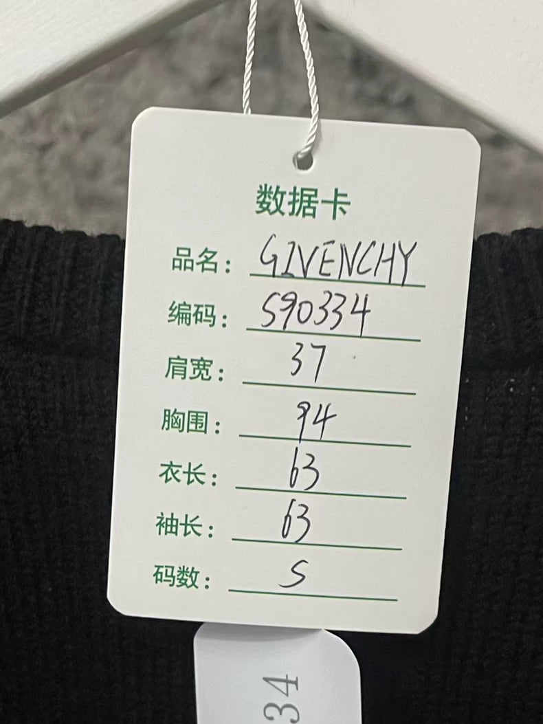 Givenchy Logo Sweater in Black and White