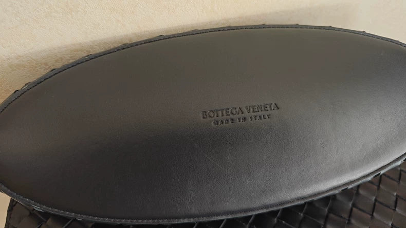 Stylish Bottega Veneta Woven Shoulder Bag