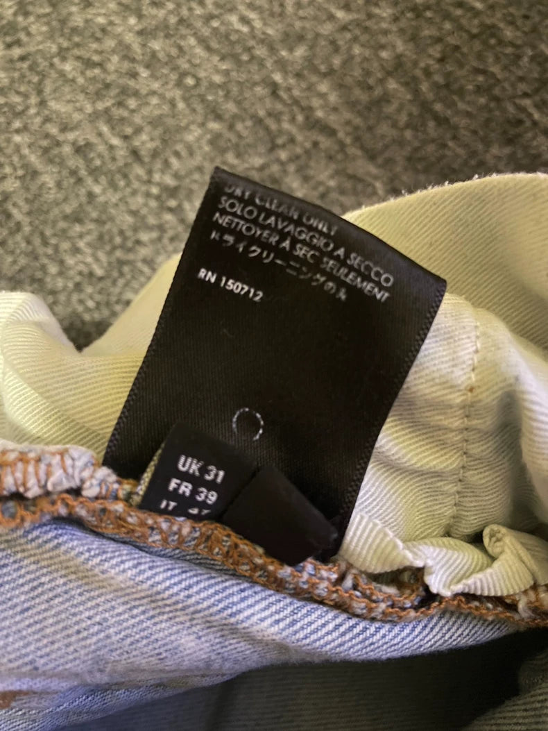 Amiri Distressed Light Wash Jeans-yf