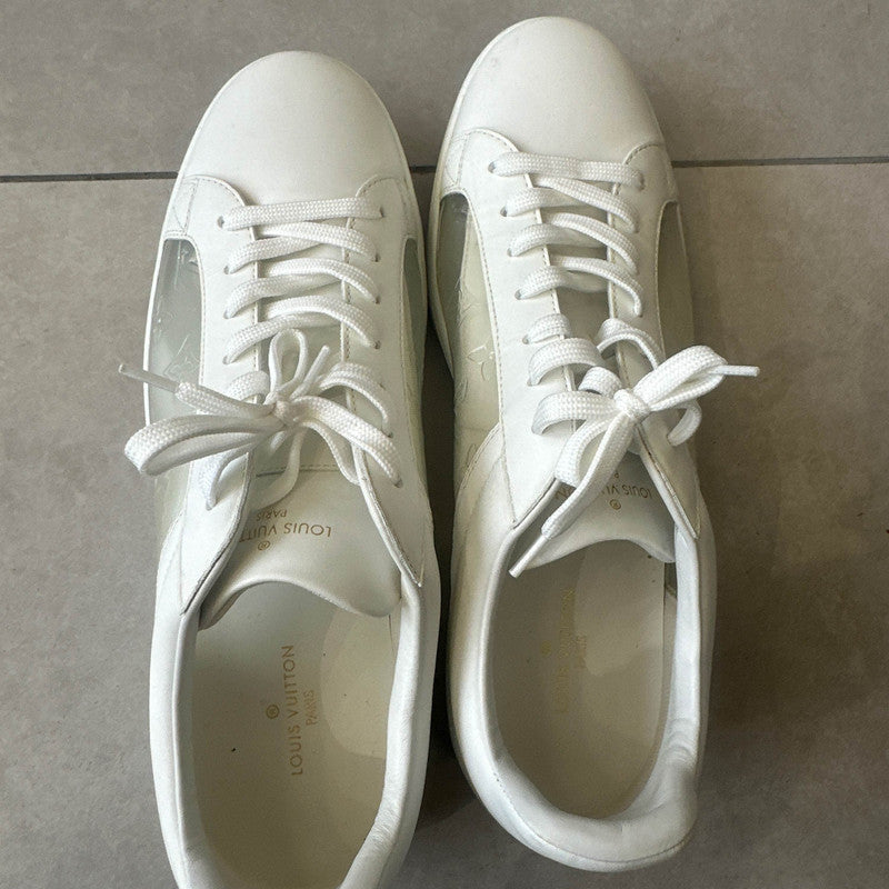 Louis Vuitton White Casual Low-Top Sneakers for Men 0079