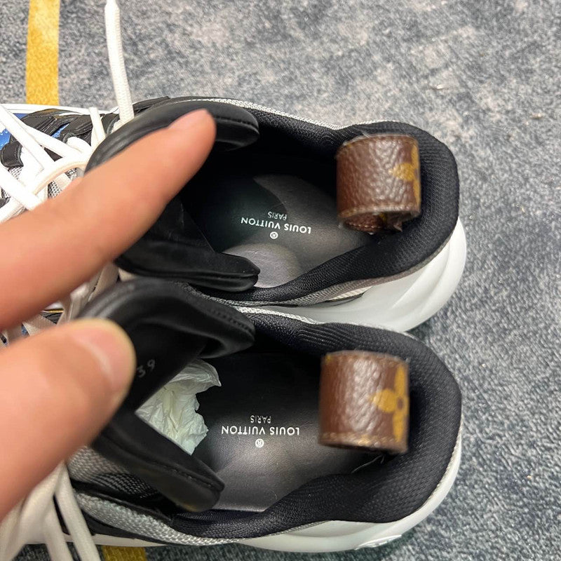 Louis Vuitton Leather Sports Sneakers in Black and Blue 0079