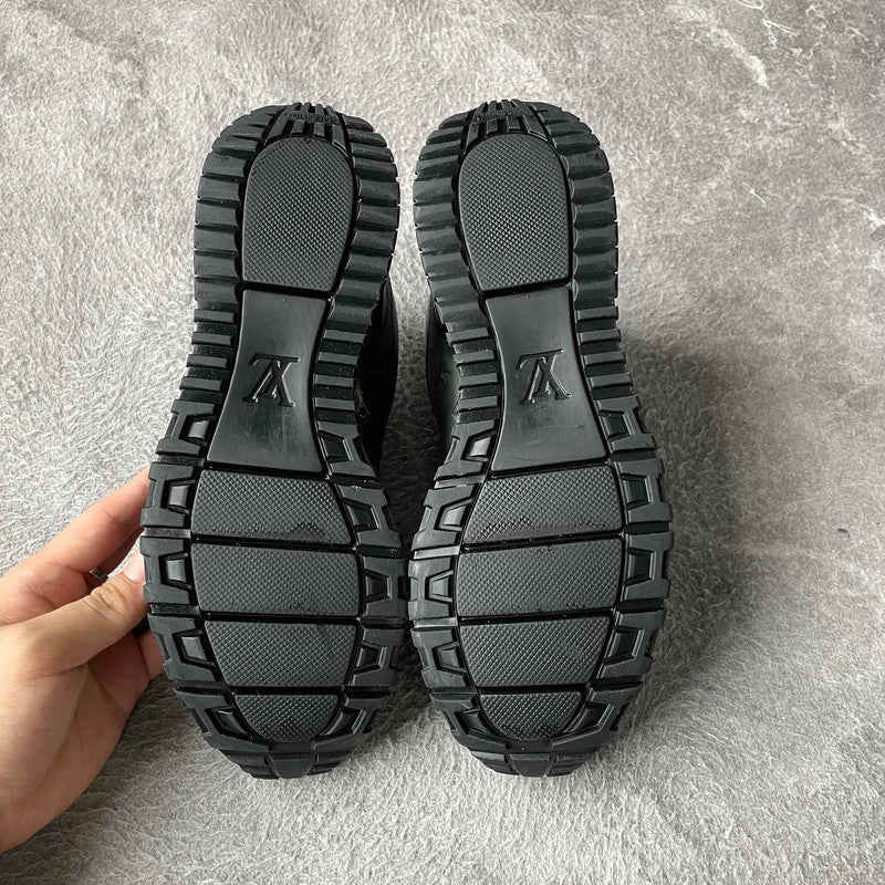 Louis Vuitton Run Away Low Top Sneakers 0079