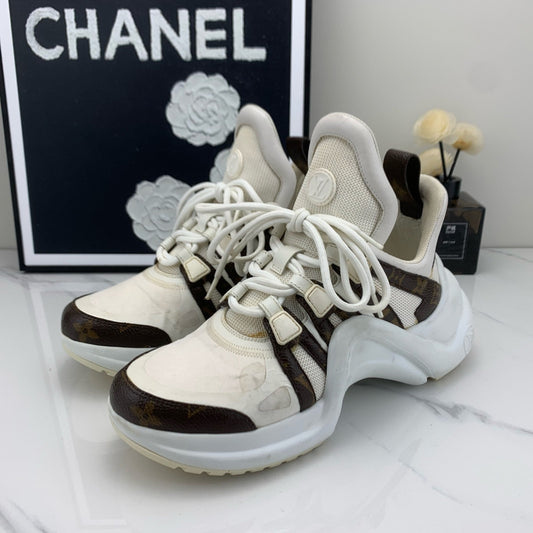 Louis Vuitton Low Top Casual Sneakers 0079