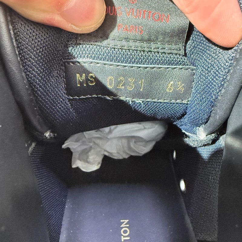 Louis Vuitton Rivoli Casual Sneakers in White and Blue 0079