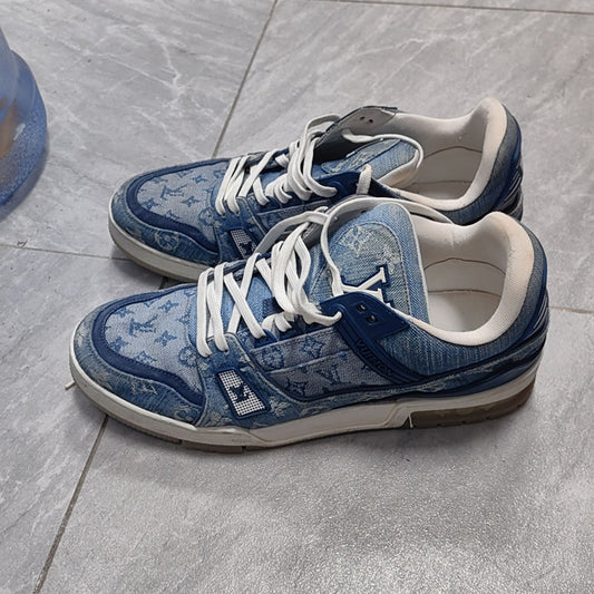 Louis Vuitton Trainer Sneakers in Blue 0079