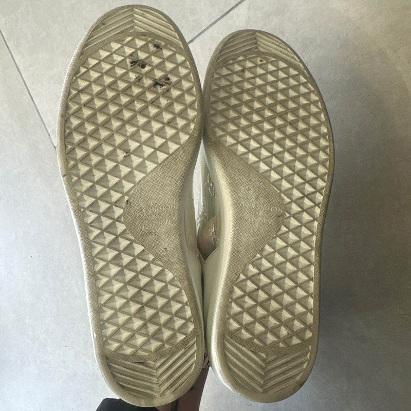 Louis Vuitton White Casual Low-Top Sneakers for Men 0079