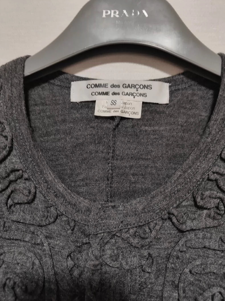 Elegant Gray Floral Cardigan from COMME des GARÇONS