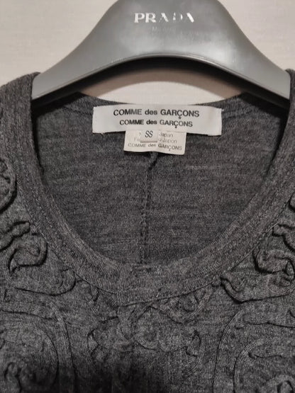 Elegant Gray Floral Cardigan from COMME des GARÇONS