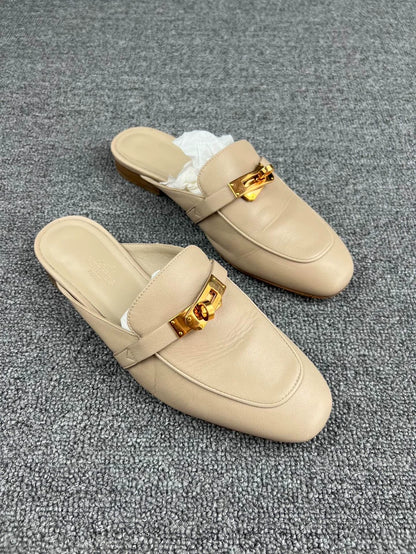 Hermes Beige Leather Mules with Gold Buckle-yf