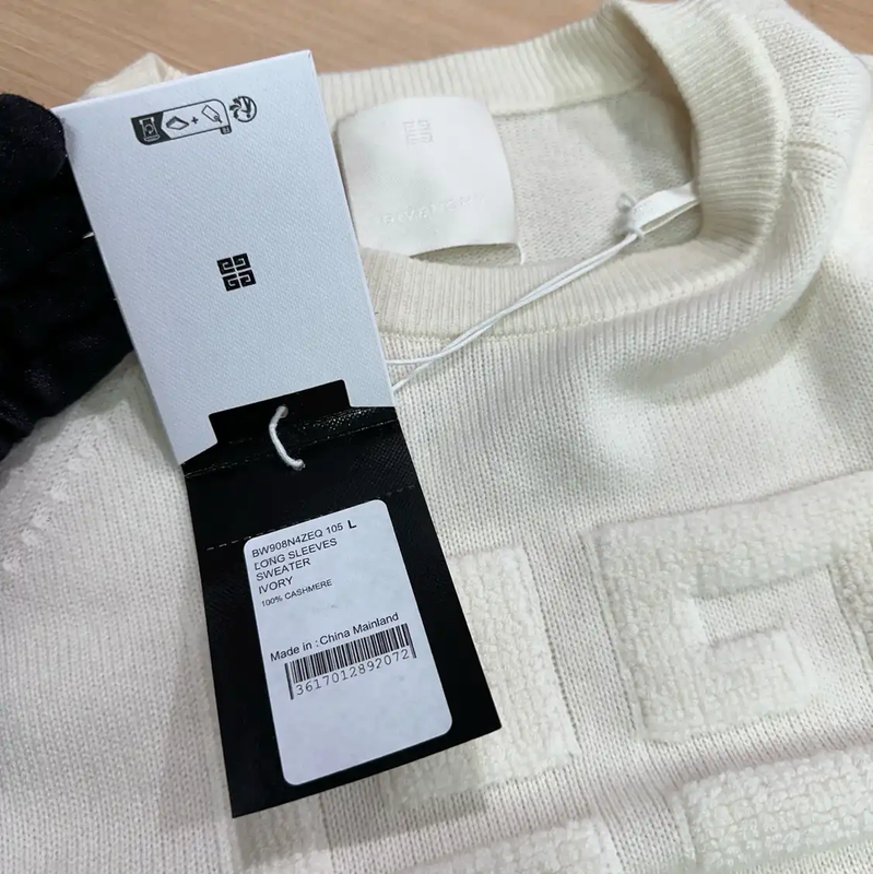 Givenchy Men's Cashmere Knit Sweater in Ivory 0089