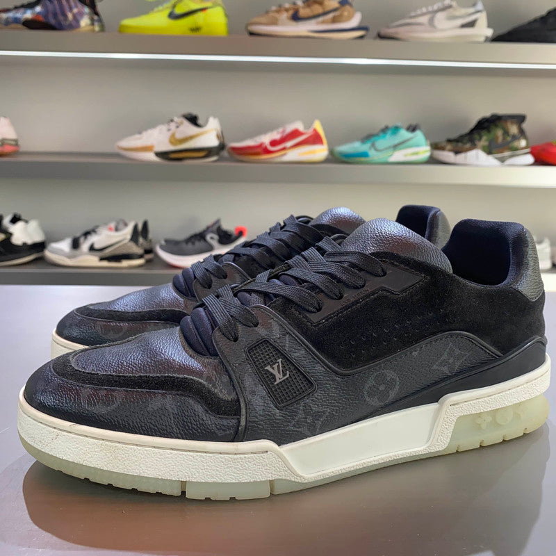 Louis Vuitton Fashion Trainer Low-Top Sneakers for Men 0079