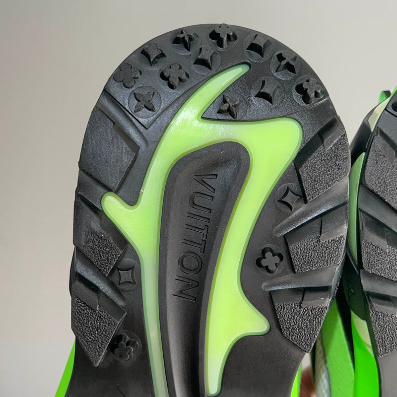 Louis Vuitton Runner Tatic Fashion Sneakers for Men 0079