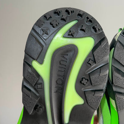 Louis Vuitton Runner Tatic Fashion Sneakers for Men 0079