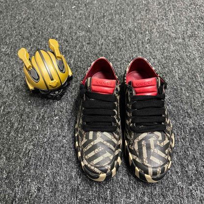 Gucci GG Supreme Low Fashion Sneakers for Men 0079