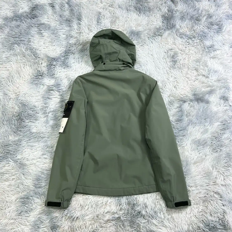Stone Island Men's Green Hooded Jacket 0089