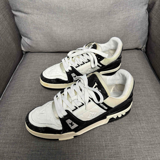 Louis Vuitton Trainer Panda Low Sneakers 0079