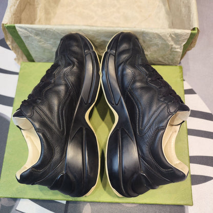 Gucci Rhyton Low-Top Black and Red Sneakers 0079