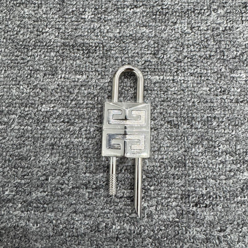 Givenchy Silver Padlock Pattern Buckle-yf
