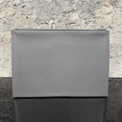 Dior Handbag in Grey Color