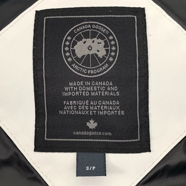 Canada Goose Hooded Down Jacket Size S