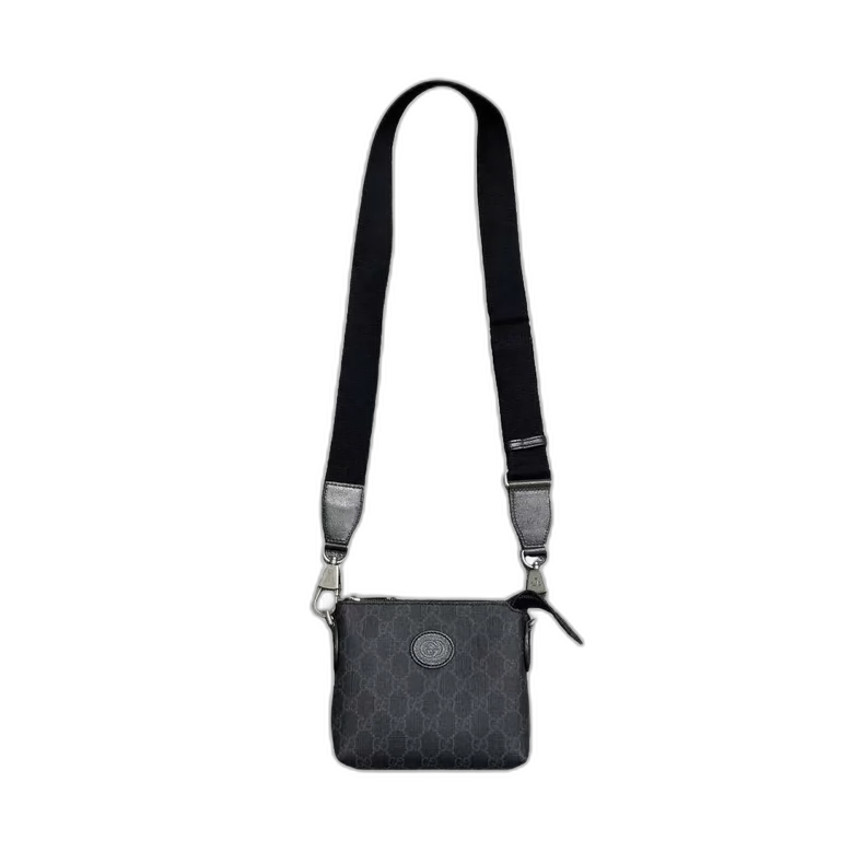 Gucci GG Logo Messenger Bag-zp