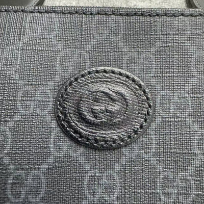 Gucci GG Logo Messenger Bag-zp