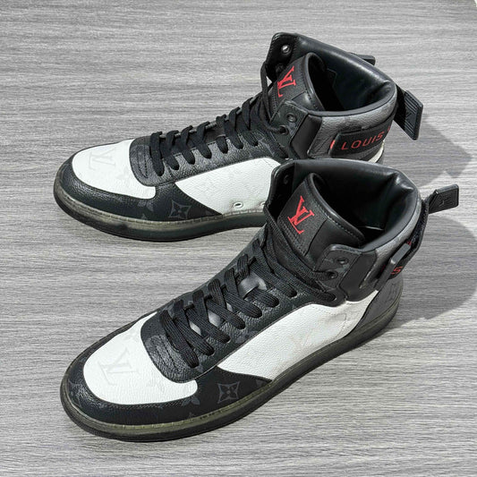 Louis Vuitton Rivoli Casual Sneakers in White and Blue 0079