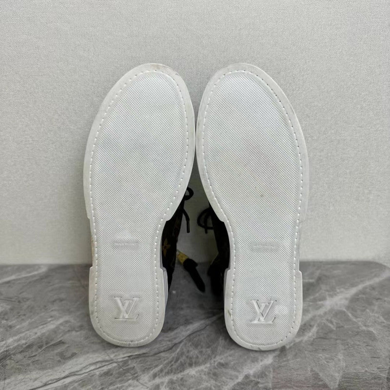 Louis Vuitton Stylish Brown Leather Sneakers 0079