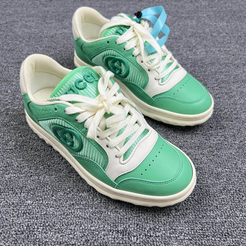 Gucci Low-Top Lace-Up Sneakers in Green 0079