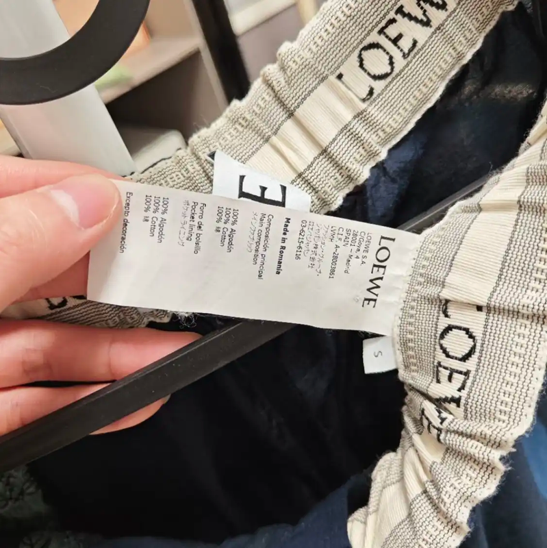 Loewe Men's Black Cotton Shorts 0089