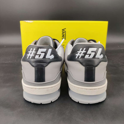 Louis Vuitton Low Top Fashion Sneakers 0079