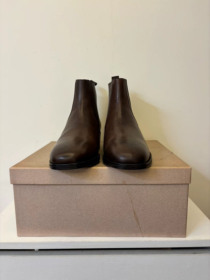 Elegant Brown Chelsea Boots by Lemaire