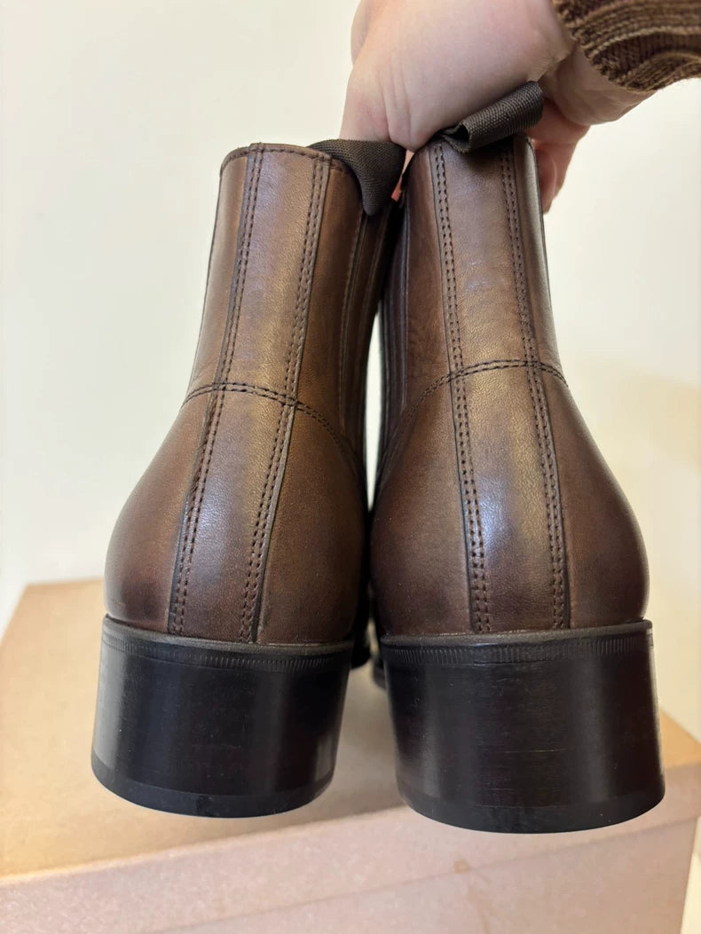Elegant Brown Chelsea Boots by Lemaire