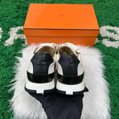 Hermes Trail Casual Sneakers in Black and White